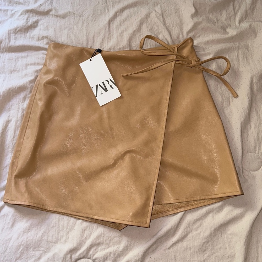 high Waisted Faux Leather Skort ❤️